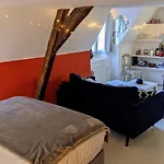 Superb Studio Close To Montparnasse
