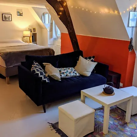 Superb Studio Close To Montparnasse * Parigi
